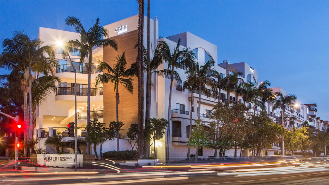 Alister Sherman Oaks in Sherman Oaks, CA - Foto de edificio