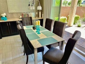 6845 Black Ash St in Las Vegas, NV - Foto de edificio - Building Photo