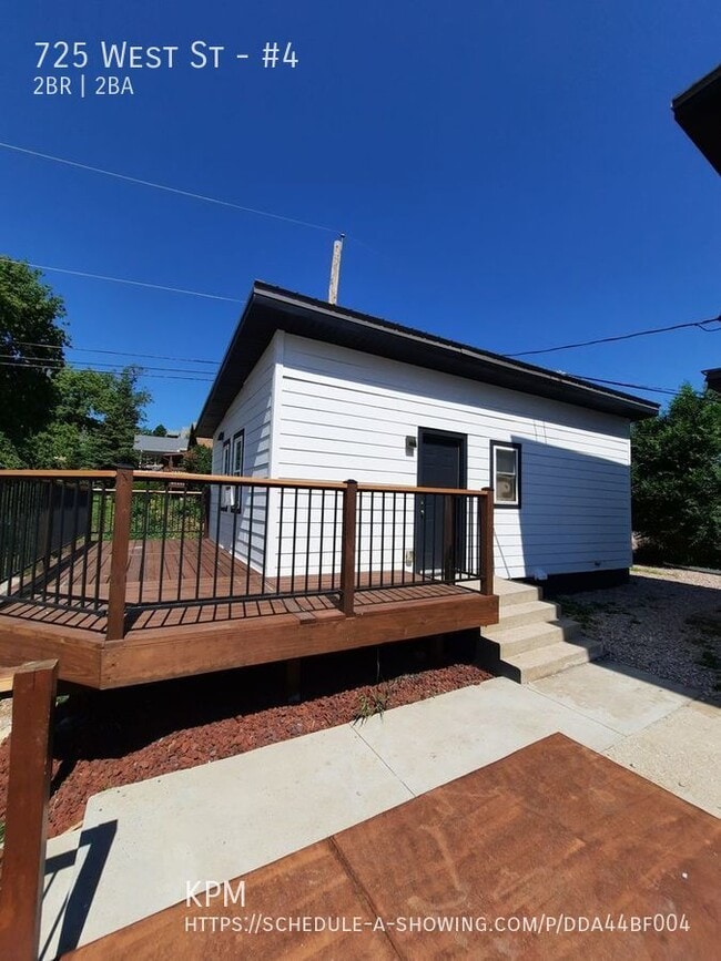 property at 725 West St