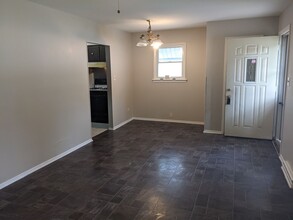 2601 Menominee Rd in Waukegan, IL - Building Photo - Building Photo