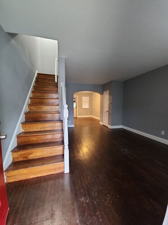 308 Gusryan St in Baltimore, MD - Building Photo