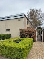 4320 Cole Ave in Dallas, TX - Building Photo