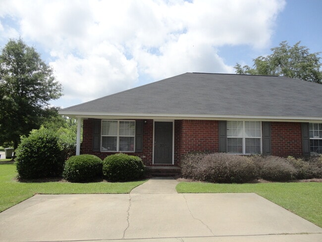 property at 2010 Essex Dr