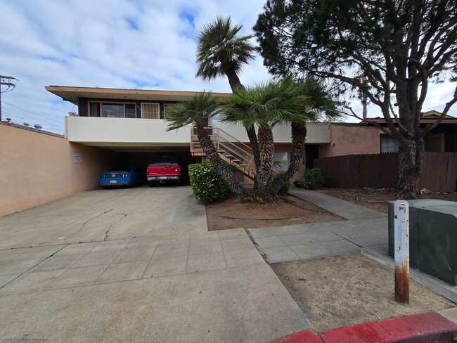 property at 3032 Meade Ave