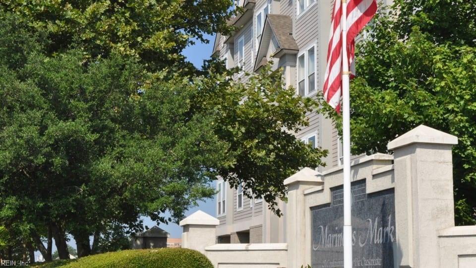 2308 Mariners Mark Way in Virginia Beach, VA - Foto de edificio