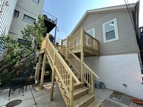 1013 N Winchester Ave in Chicago, IL - Building Photo - Building Photo
