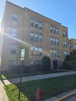 8058 S Hermitage Ave in Chicago, IL - Building Photo