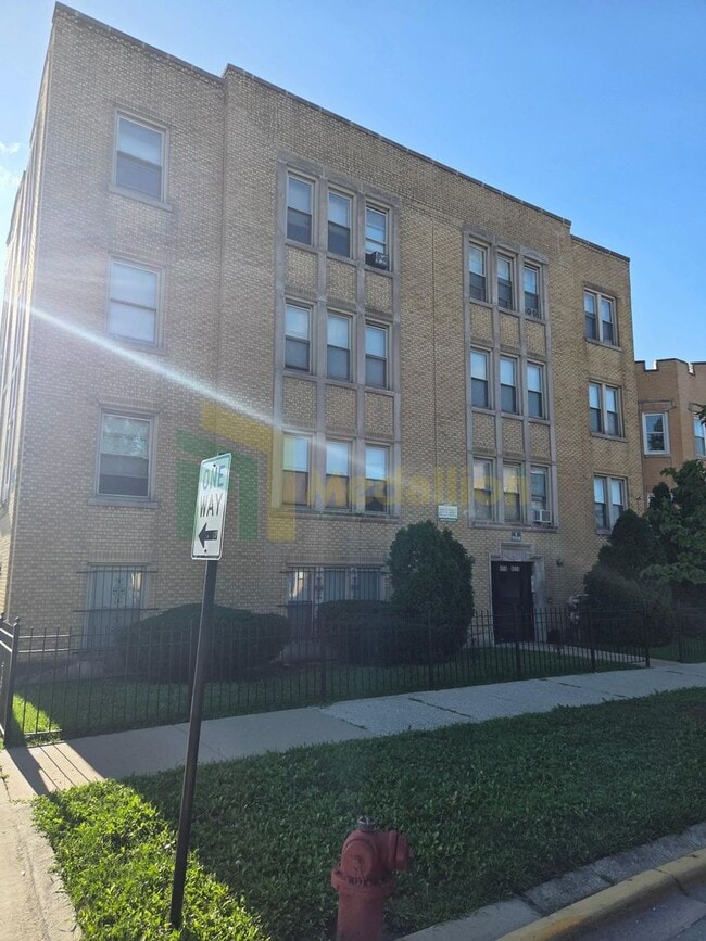 property at 8058 S Hermitage Ave