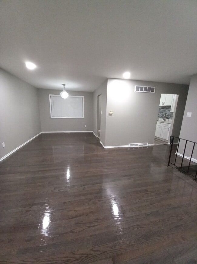 property at 4223 W 15th Ave