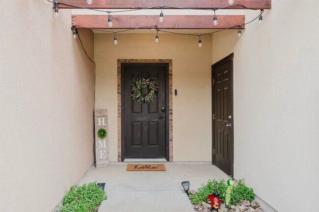 5704 Montevista Dr in Laredo, TX - Building Photo - Building Photo