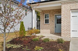 505 Providence Spgs Ln in Fuquay Varina, NC - Building Photo - Building Photo