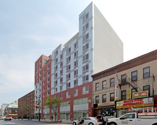 1320 Fulton St in Brooklyn, NY - Building Photo - Building Photo