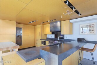 1326 N Central Ave-Unit -401 in Phoenix, AZ - Building Photo - Building Photo