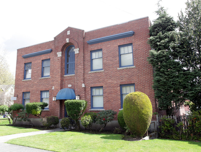 Metz Apartments in Seattle, WA - Building Photo - Building Photo