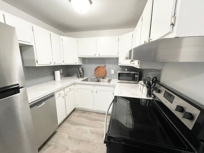 248 Pennsylvania Ave, Unit #2 in Ithaca, NY - Building Photo - Building Photo