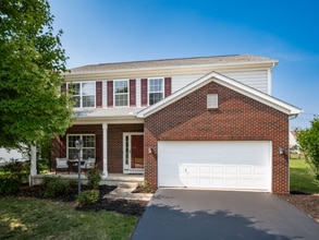 1719 Impatiens Way in Lewis Center, OH - Building Photo - Building Photo