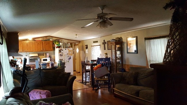 property at 5814 Glenpine Dr