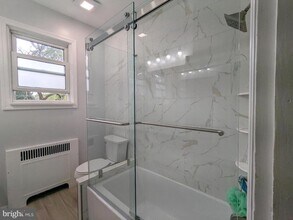 951 Park Ave in Collingswood, NJ - Building Photo - Building Photo