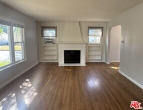 11527 Albers St in Los Angeles, CA - Building Photo - Building Photo