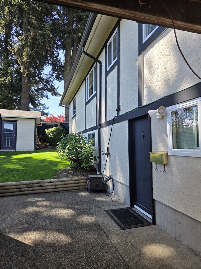 property at 4104 Delmar Av