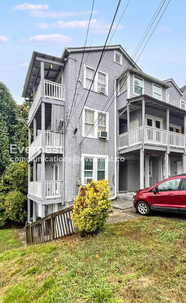 32 Woodlawn Dr in Chattanooga, TN - Building Photo - Building Photo