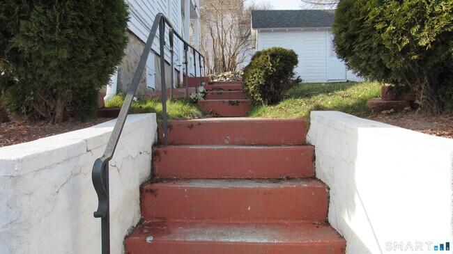 246 N Elm St in Torrington, CT - Building Photo - Building Photo