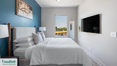 1090 Haysboro Ave, Unit 203 in Nashville, TN - Foto de edificio - Building Photo