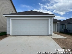 9852 Butte Crk in San Antonio, TX - Building Photo - Building Photo