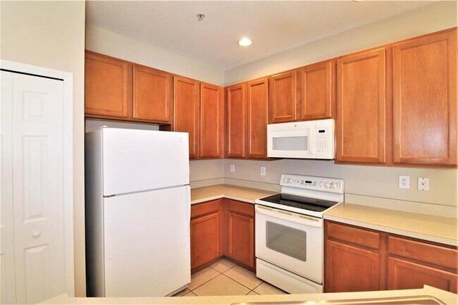 4011 Burlwood Rd in Sarasota, FL - Building Photo - Building Photo