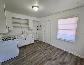 1700 S Taylor St in Amarillo, TX - Building Photo - Building Photo