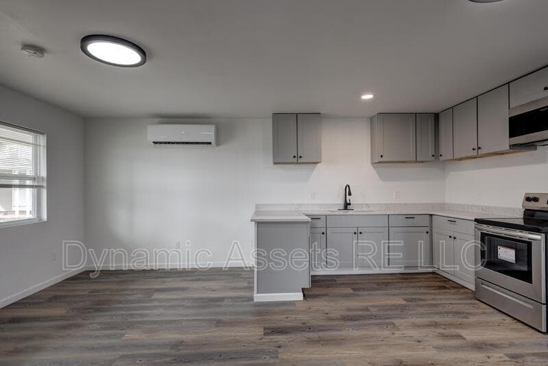 509 E Quincy St in Pittsburg, KS - Building Photo