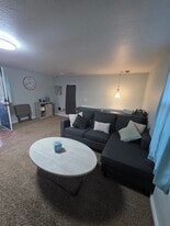 505 E Ave F in Bismarck, ND - Building Photo