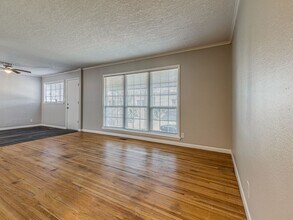 3909 E 51st Pl in Tulsa, OK - Building Photo - Building Photo