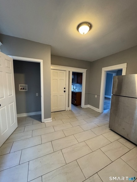 916 Winchester Ave, Unit 1 in New Haven, CT - Building Photo - Building Photo