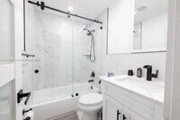 270 NE 191st St photo'