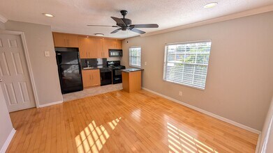 1525 Catherine St in Orlando, FL - Building Photo - Building Photo