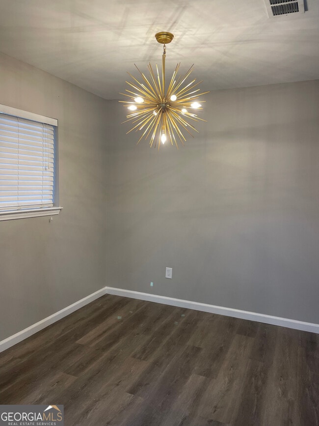property at 1818 Huntingdon Chase