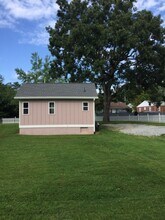 606 Ray Ave in Hendersonville, NC - Foto de edificio - Building Photo