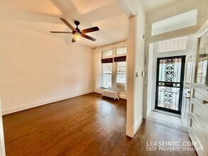 304 16th St SE in Washington, DC - Building Photo - Building Photo