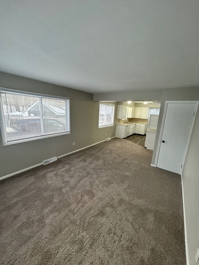 2450 Porter St SW in Wyoming, MI - Building Photo - Building Photo