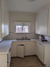 2571 Edison St-Unit -1 in Eugene, OR - Foto de edificio - Building Photo