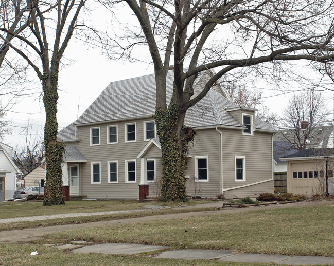 411-413 Augusta Ave in Lorain, OH - Building Photo - Building Photo