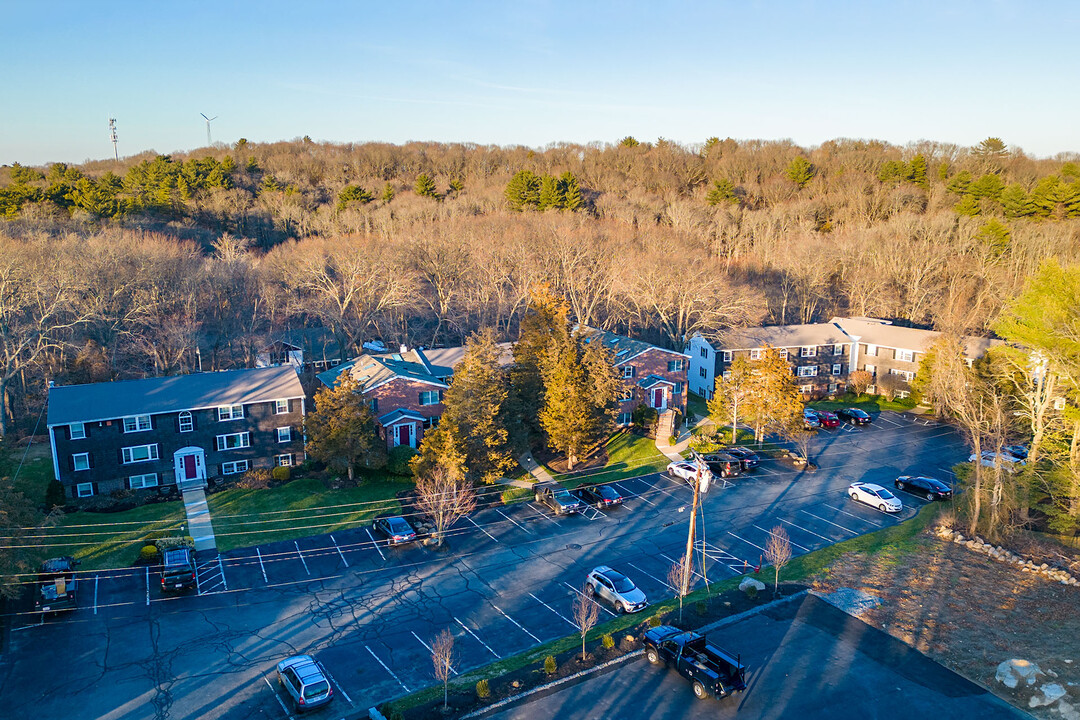 Brookside Apartments in Essex, MA - Building Photo