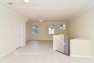 5030 SW 126th Ave in Miramar, FL - Foto de edificio - Building Photo