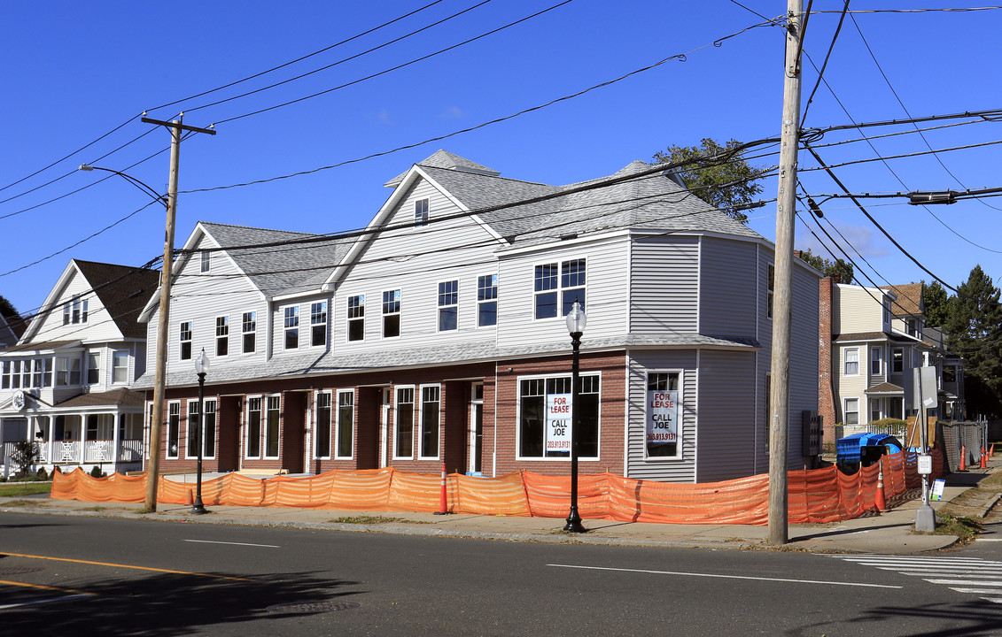 3044 Fairfield Ave in Bridgeport, CT - Building Photo