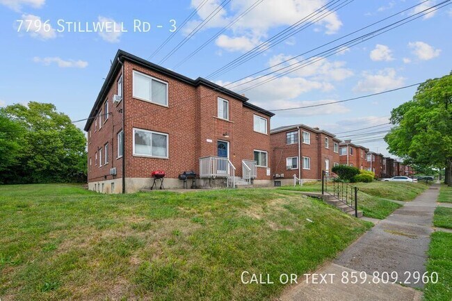7796 Stillwell Rd in Cincinnati, OH - Building Photo - Building Photo