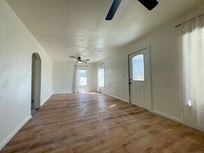 209 W 2nd St in Owasso, OK - Building Photo - Building Photo