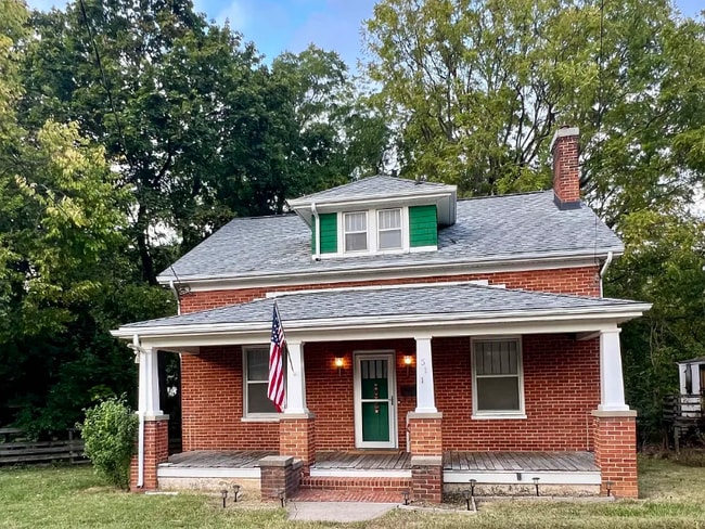 property at 511 Bowling St