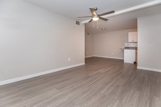 Tides at Cheyenne in Las Vegas, NV - Building Photo - Building Photo