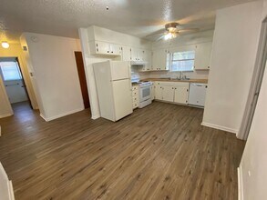 911 Yorktown Dr in Temple, TX - Building Photo - Building Photo